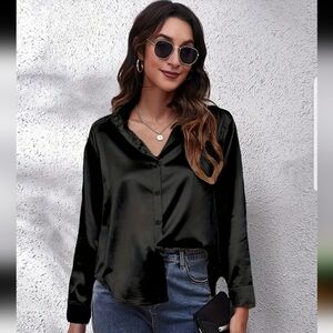 Jolie &Joy Black Satin Look Button Front Tunic Blouse NWT Sz. S